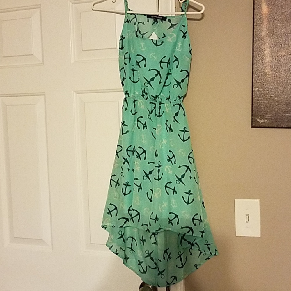 Girl's dress